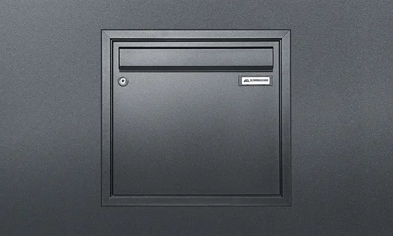 Vordach Briefkasten integriert in Augsburg